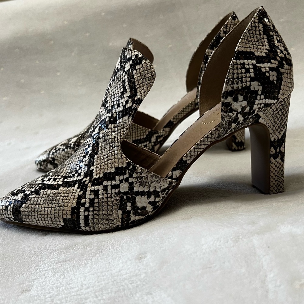 Confort Est. 1946 Heels - Picture 3 of 13